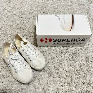 Superga Women's 2750 Cotu Classic Sneaker White US Women Size 7 with Box